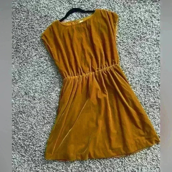 GAP Olive Mini Dress - Picture 3 of 7